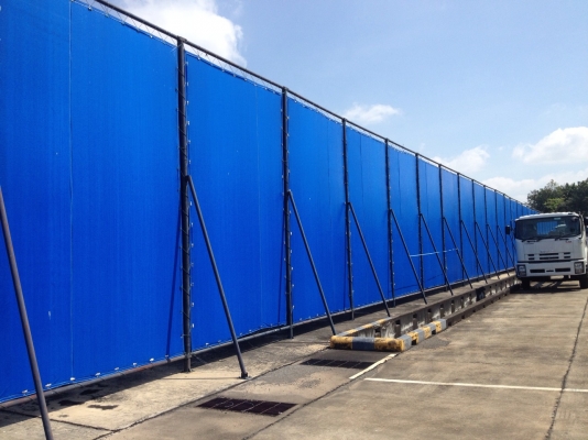 ขายรั้ว ผ้าเต๊น ยาว ฝั่งละ 150 เมตร สภาพสวย พร้อมใช้งาน