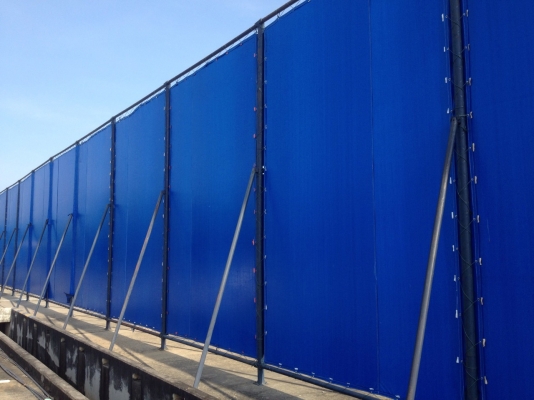 ขายรั้ว ผ้าเต๊น ยาว ฝั่งละ 150 เมตร สภาพสวย พร้อมใช้งาน