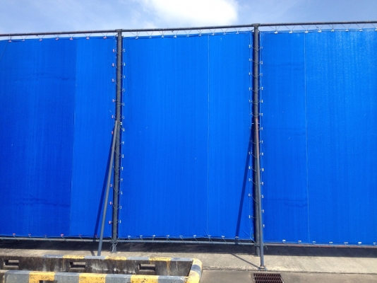 ขายรั้ว ผ้าเต๊น ยาว ฝั่งละ 150 เมตร สภาพสวย พร้อมใช้งาน