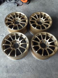 ขายล้อ ADVAN RS ขอบ17 6รู สีทอง สวยๆ ถูกๆเลยครับ