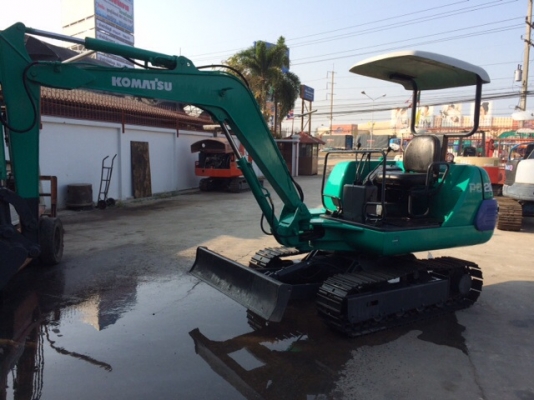 รถขุด KOMATSU PC20-7 มือสองนำเข้าจากญี่ปุ่น ทำสีใหม่ พร้อมใช้งาน