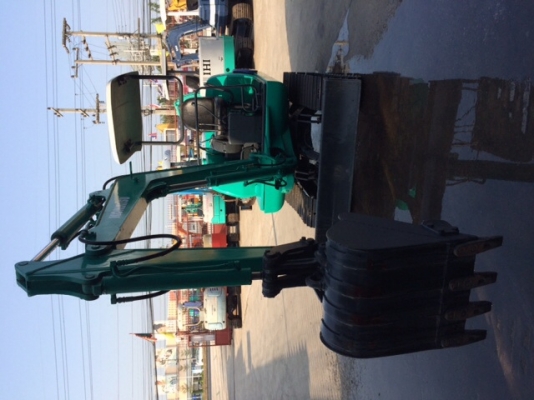 รถขุด KOMATSU PC20-7 มือสองนำเข้าจากญี่ปุ่น ทำสีใหม่ พร้อมใช้งาน