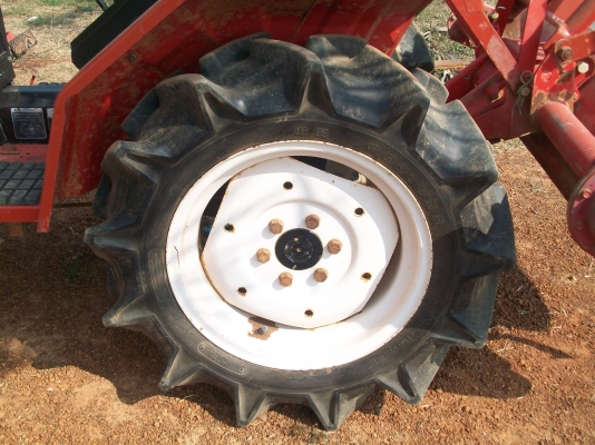 รถไถเล็กยันม่าร์พร้อมโรตารี่้ รถไถเล็กยันม่าร์พร้อมโรตารี่้