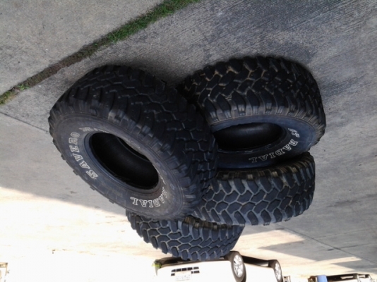 ยาง 33 นิ้วสภาพดี 5000 บาท