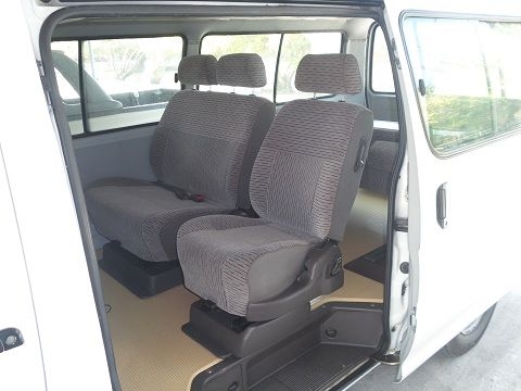 ขาย รถตู้ hiace พร้อมใช้งาน ขาย รถตู้ hiace พร้อมใช้งาน