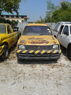 ขายรถกะบะยี่ห้อมิตซูบิชิ สตราด้า รถประมูลราชการมา ขายตามสภาพมีเล่ม