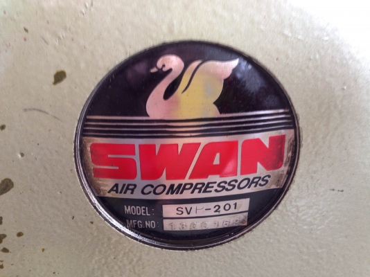 ขายปั้มลม SWAN มอเตอร์ Toshiba 1 HP. ไฟบ้าน วิ่งนิ่ม สภาพสวยมาก พร้อมใช้งาน