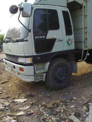 ขายรถบรรทุกสิบล้อดั๊มพ์ Hino 3H เครื่องเดิม 195 แรง เกียร์เดิม 1 เพลา ดั๊มพ์เหล็ก ทะเบียนพร้อม