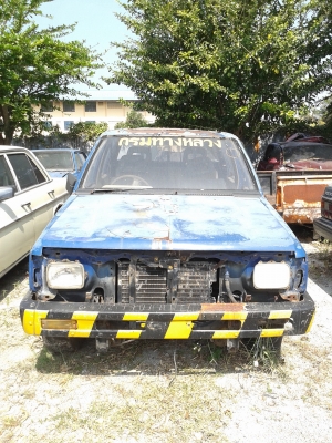 ประกาศขายซากรถะบะ4ประตูมิซูบิชิ ไซโคลนมีเล่มทะเบียนขายตามสภาพ