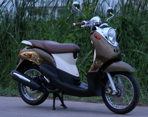 @@@ (  สตาร์ทมือ.. หัวฉีด...ช้า...อด ) ขาย ฮอนด้า WAVE 125 i โฉมใหม่ ล่าสุดรถ  6 เดือน  ปี 2013 ราคา 36,000 บาท @@@