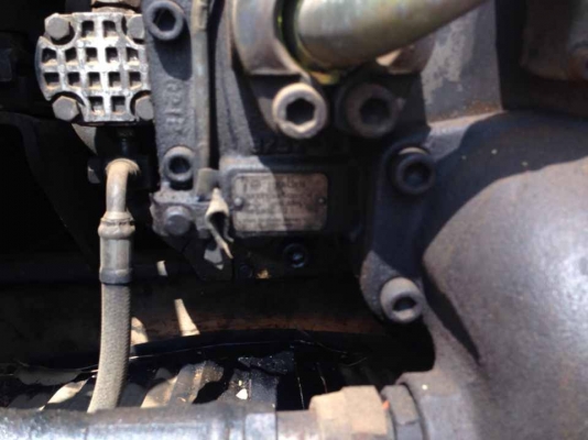 **880,000 บ.ต่อรอง**ขาย แบคโฮ HITACHI EX 200-3 เครื่องเดิมปั๊มเดิม ไฟฟ้าหน้าจอครบ แอร์เย็น บูมอาร์มไม่ปะไม่ดาม ช่วงล่างเต็มดี แน่น ทำงานไม่โหลด พร้อมใช้งาน สีสันดี สวย เอกสารเล่มทะเบียนครบ จัดแน็นท์ได้ ราคาต่อรองได้เด้อ พี่น้องครับ