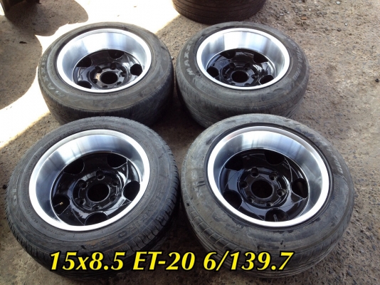ขายล้อ Enkei ขอบ 15x8.5 ออฟ-20 6/139.7 ออฟเฉียงลึกๆ พร้อมยาง 8900 บาทครับ