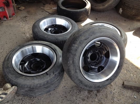 ขายล้อ Enkei ขอบ 15x8.5 ออฟ-20 6/139.7 ออฟเฉียงลึกๆ พร้อมยาง 8900 บาทครับ