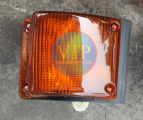 ขายไฟเลี้ยวข้างขวา ยี่ห้ออีซูซุ ร็อคกี้ตาหวาน ISUZU ROCKY เป็นของใหม่