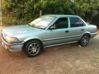 TOYOTA โดเรม่อน ปี33กระจกไฟฟ้า พาวเวอร์ มีเครืองเสียง แม็กยางดี4เสันเลย