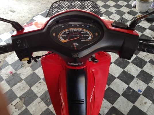 ขาย!!!เวฟ125R กุญแจใหญ่ ปี49 รถเครื่องดีคับ มีเล่มทะเบียนครบ ภาษีไม่หมด