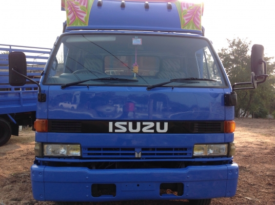 ขายรถบรรทุก6ล้อ ISUZU NPR 110 แรง สภาพสวยพร้อมใช้งาน เอกสารพร้อมโอน