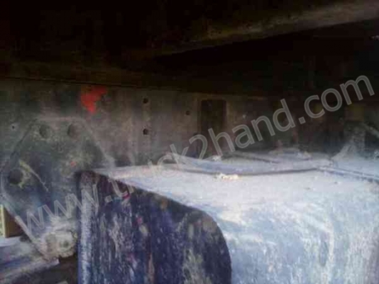 รถบรรทุก 6 ล้อ ยี่ห้อ ISUZU