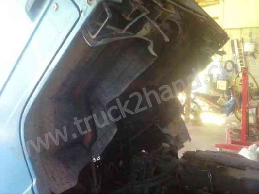 รถบรรทุก 6 ล้อ ยี่ห้อ ISUZU