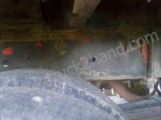 รถบรรทุก 6 ล้อ ยี่ห้อ ISUZU