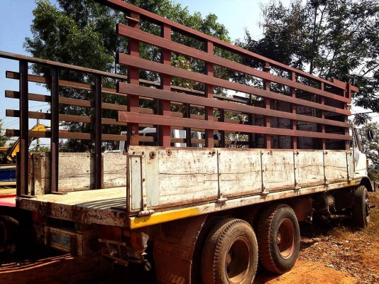 **395,000 บ.ต่อรอง**ขาย10ล้อเพลาเดียวล่อง HINO KT925 เครื่องเดิมเกียร์เดิม EH700 168แรง เครื่องดีไม่เยิ้ม แรงดี  ช่วงล่างเดิม คัสซีสวยเดิมไม่ปะไม่ดาม กระบะพื้นเหล็กคอกเหล็กกล่องสภาพดี ไม่ผุ ยางดี10เส้น หัวบางเดิมไม่ผุ ภายในเก๋งดีคอนโซลครบ พ.พาวเวอร์ เบรคก