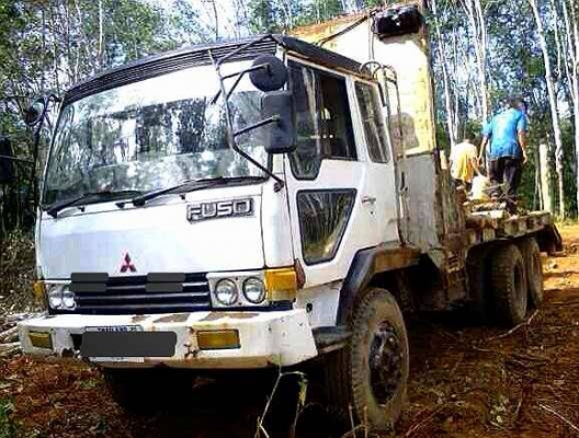 ***ขายแล้วครับขอบคุณ Truck2hand ขาย10ล้อ2เพลา เทเลอร์ ขึ้นแบคโฮ 200 MITSU FN527MA 6D16 195HPเสื้อลาย เกียร์10สปีด ช่วงล่าง2เพลาเดิม หางสภาพดีไม่ผุ ยางดีเส้นพอใช้4เส้น หัวบางเดิม ภายในดีคอนโซลดี ทริฟฟี่ พ.พาวเวอร์ พร้อมใช้ พร้อมลุยงาน เอกสารครบ ราคาต่อรองไ