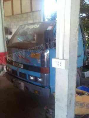 รถบรรทุก ยี่ห้อ ISUZU NKR58E ปี 1995 มีสโลว์มือ
