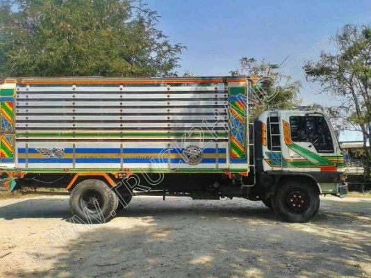 รถบรรทุก 6 ล้อดั๊มพ์ ยี่ห้อ HINO รุ่น สิงค์ไฮเทค