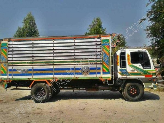 รถบรรทุก 6 ล้อดั๊มพ์ ยี่ห้อ HINO รุ่น สิงค์ไฮเทค รถบรรทุก 6 ล้อดั๊มพ์ ยี่ห้อ HINO รุ่น สิงค์ไฮเทค