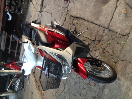 ขายHonda Icon 110 ปี52 สีขาวแดง รถผู้หญิงใช้สภาพดีมาก