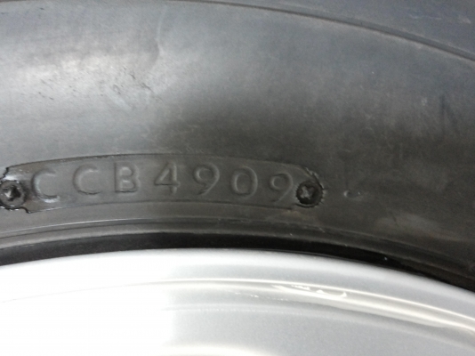 ขายล้อแม๊กไทรทัน พร้อมยาง 5500.-