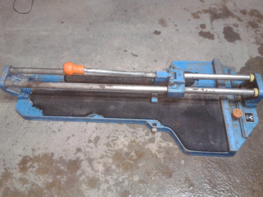 ที่ตัดกระเบื้อง เมดอินเจแปน 800 บาท