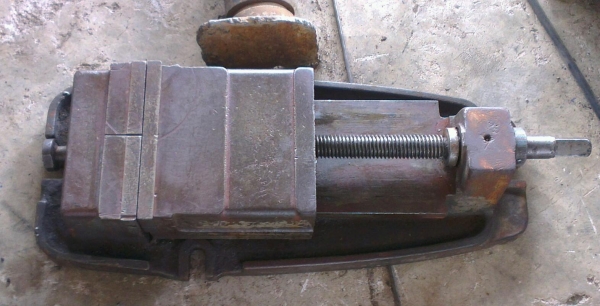 Sell> ปากกา มิลลิ่ง 5.5x7" นิ้ว ตามสภาพเลยครับ ไม่มีแตกไม่มีหัก กำแพงแสน ครับ