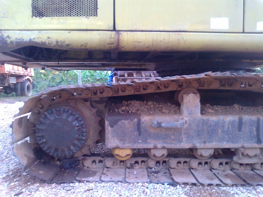 รถขุด KOMATSU PC200-6 รถสวย ใช้งานดี มีแอร์เย็บเฉียบ