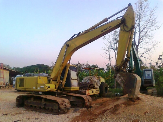รถขุด KOMATSU PC200-6 รถสวย ใช้งานดี มีแอร์เย็บเฉียบ