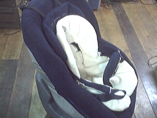 ขายที่นั่งเด็กเล๋กในรถ