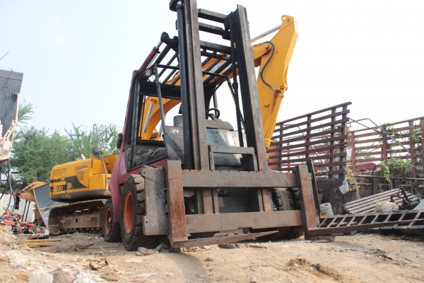 ขายรถยกฟอล์คลิฟต์ LINDE H80D ขนาด 8 ตัน AUTO เครื่องดีเซล 4สูบ ราคา 490,000 บาท ขายรถยกฟอล์คลิฟต์ LINDE H80D ขนาด 8 ตัน AUTO เครื่องดีเซล 4สูบ ราคา 490,000 บาท