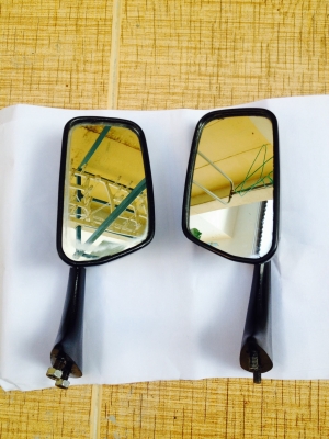 ขายกระจกมองหลังของ รุ่น 400 cc