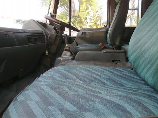 สิบล้อ HINO FL 3H ปี36 ถ้าไม่ต้องการกระบะไม้ลดให้อีก หมื่นหนึ่ง