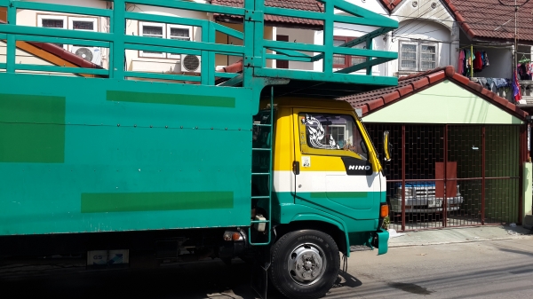 ขาย HINO FC 2WHKA 5.5เมตร 120แรง แอร์หนาว ล้อแม็ก ยางเลเดียน6เส้น