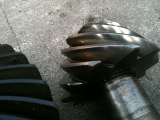 ขายเฟืองท้าย โตโยต้า 10:41 หรือ 4.1 สวยๆ ตามรูป