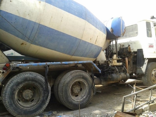 รถนิสสัน 10 ล้อ โม่ปูม CW431 250 แรงม้า. สนใจติดต่อ 081 - 6079515 รถนิสสัน 10 ล้อ โม่ปูม CW431 250 แรงม้า. สนใจติดต่อ 081 - 6079515