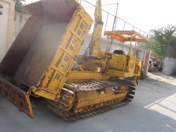 ขายรถบรรทุกดั้มเปอร์ตีนตะขาบแทรกเหล็ก KOMATSU CD 40C-1 มีเครนติด 3ตัน ยกดั้มได้ ราคา 590,000 บาท ขายรถบรรทุกดั้มเปอร์ตีนตะขาบแทรกเหล็ก KOMATSU CD 40C-1 มีเครนติด 3ตัน ยกดั้มได้ ราคา 590,000 บาท