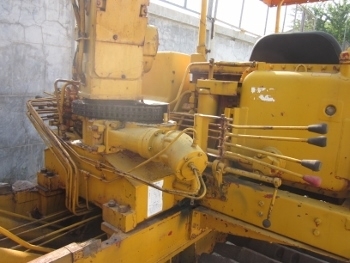 ขายรถบรรทุกดั้มเปอร์ตีนตะขาบแทรกเหล็ก KOMATSU CD 40C-1 มีเครนติด 3ตัน ยกดั้มได้ ราคา 590,000 บาท ขายรถบรรทุกดั้มเปอร์ตีนตะขาบแทรกเหล็ก KOMATSU CD 40C-1 มีเครนติด 3ตัน ยกดั้มได้ ราคา 590,000 บาท