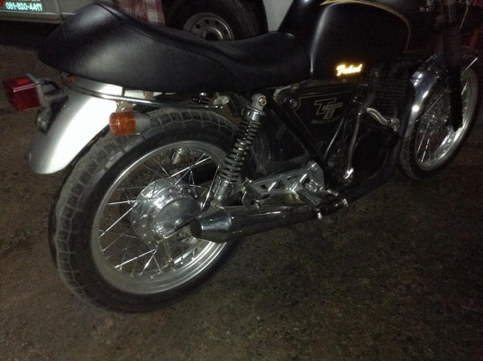 ขาย Clubman 400 หรือ GB 400 ราคา 53000 อยู่บางซื่อ คุยได้ เบอร์ 0910902214