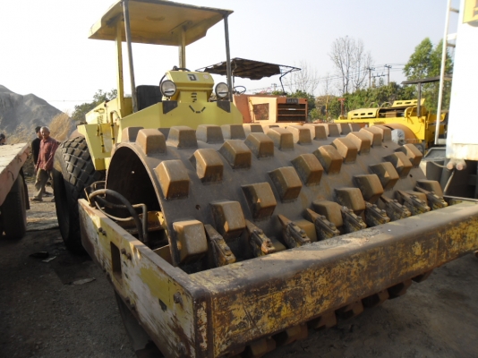 ขายรถบดแบบสั่น SAKAI SV500TF สองเปลือกสองเพลาเดิมๆเอกสารทะเบียน ขายรถบดแบบสั่น SAKAI SV500TF สองเปลือกสองเพลาเดิมๆเอกสารทะเบียน