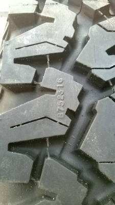 ขายยางBF265 75 16 ปี13 ใหม่ใหม่ชุด28500