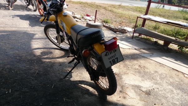 ขาย dt 100 ทะเบียนโอน เครื่องดี เล่มเขียว ขาย 28000 สนใจโทร 0914243170