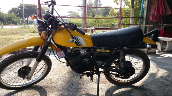 ขาย dt 100 ทะเบียนโอน เครื่องดี เล่มเขียว ขาย 28000 สนใจโทร 0914243170