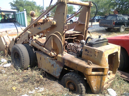 ขายครับ รถตักเล็ก 6 ล้อ SD10 แบบขาตั้กกระแตน